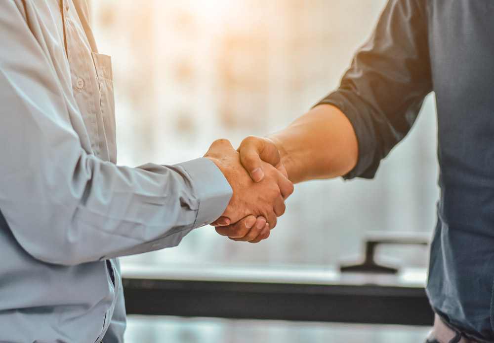 poignée de main affaire de famille